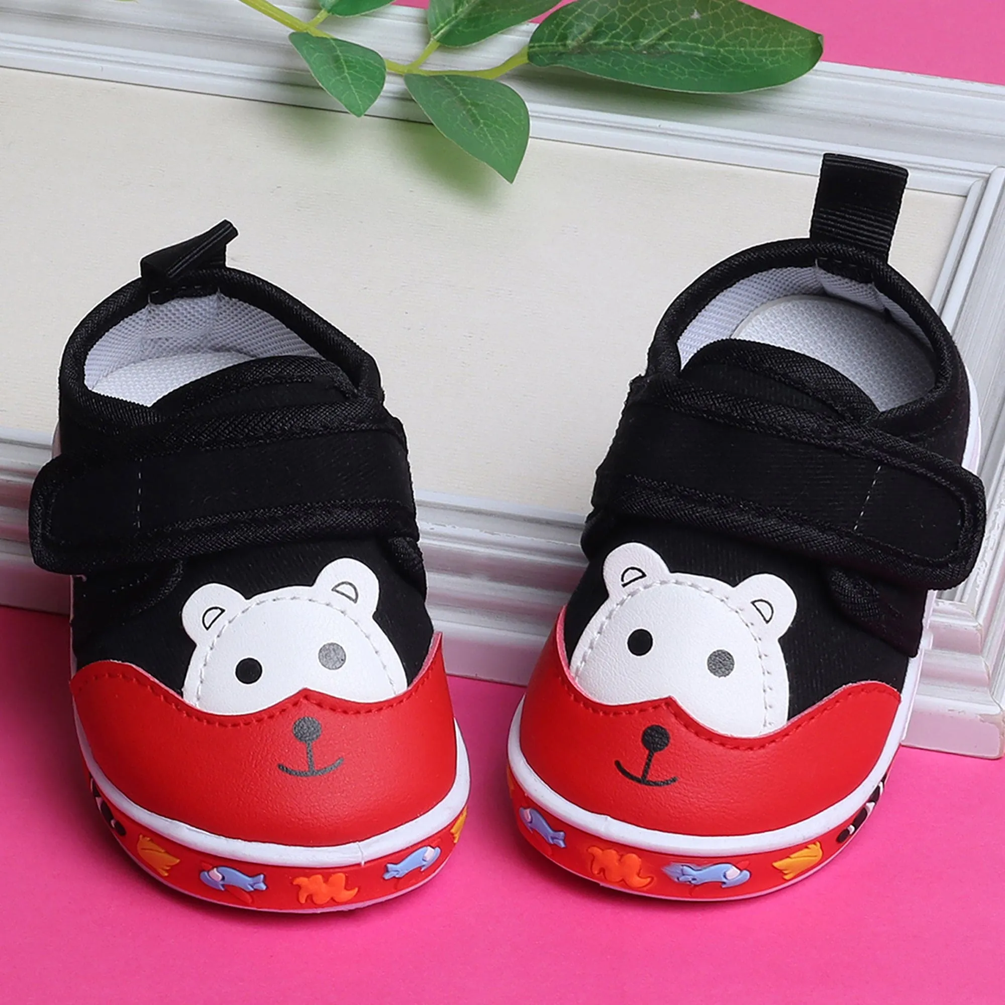 Baby Moo Blissful Bear Velcro Strap Anti-Skid Chu Chu Sound Sneakers - Black