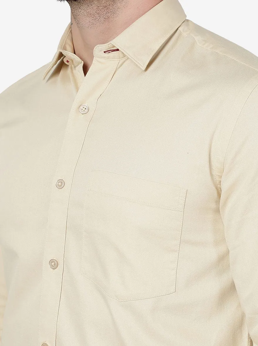 Banana Yellow Solid Slim Fit Semi Casual Shirt | JadeBlue