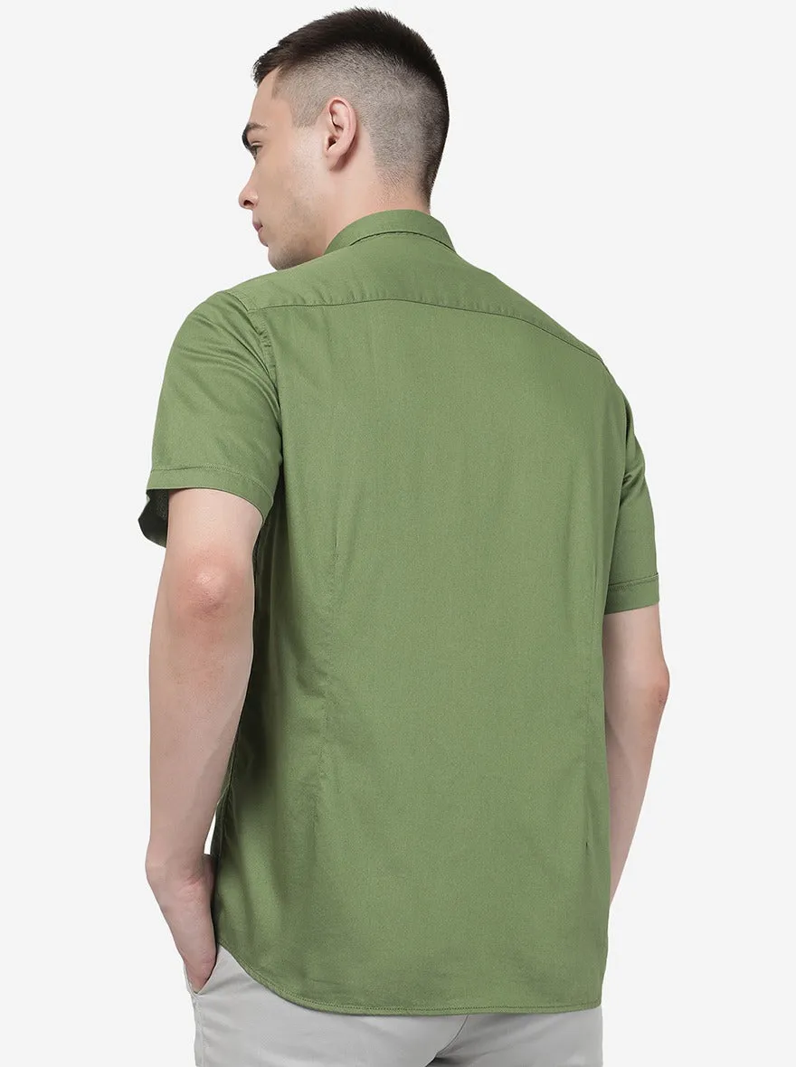 Fern Green Solid Slim Fit Semi Casual Shirt | JadeBlue