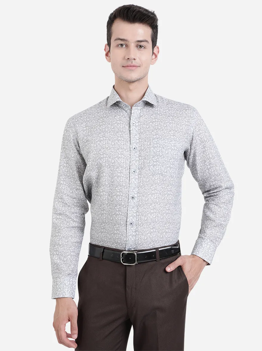 Light Grey Solid Slim Fit Formal Shirt | JadeBlue